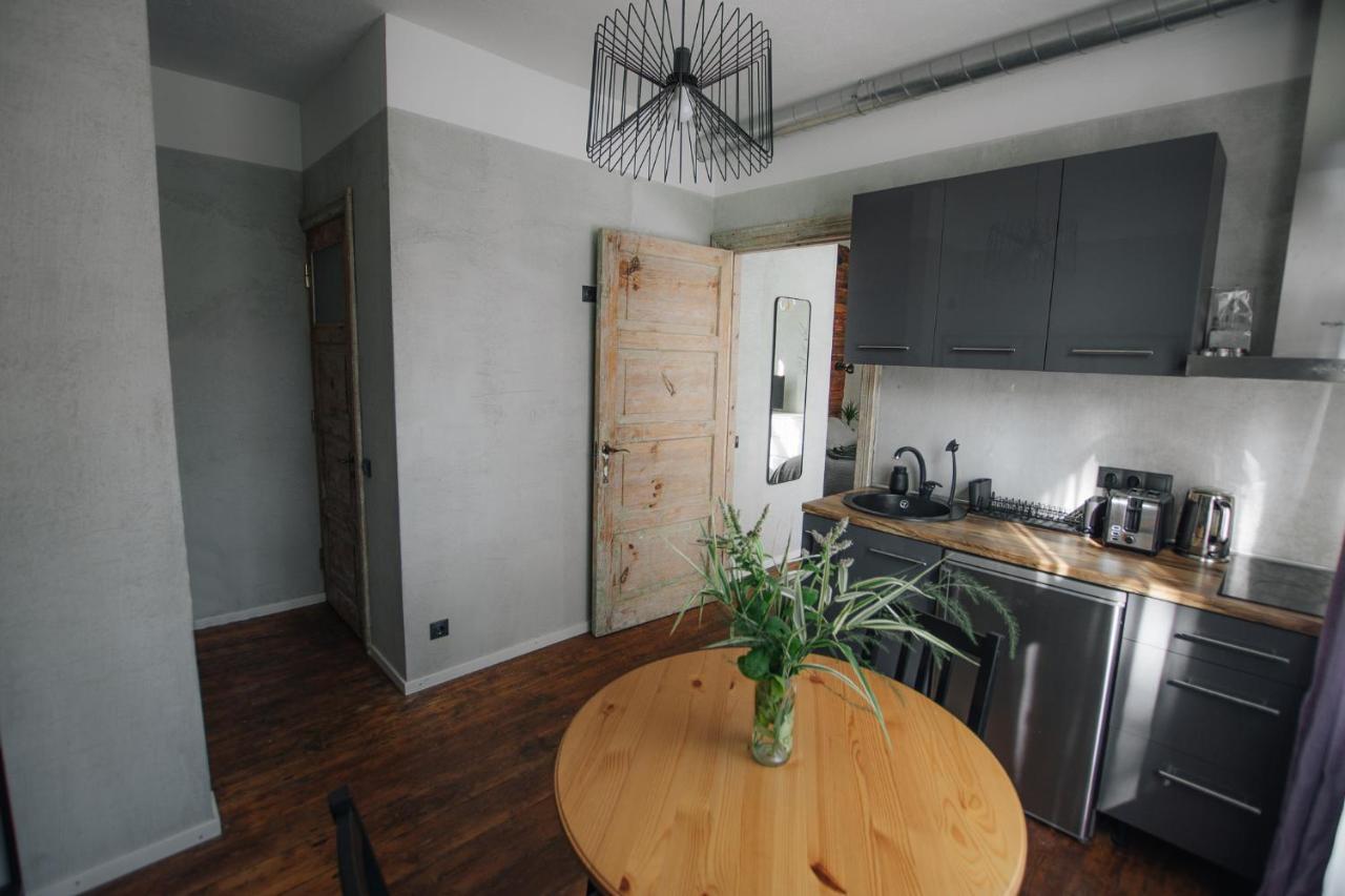 "Quiet Center" Apartment, Close To Train Station توكوموس المظهر الخارجي الصورة